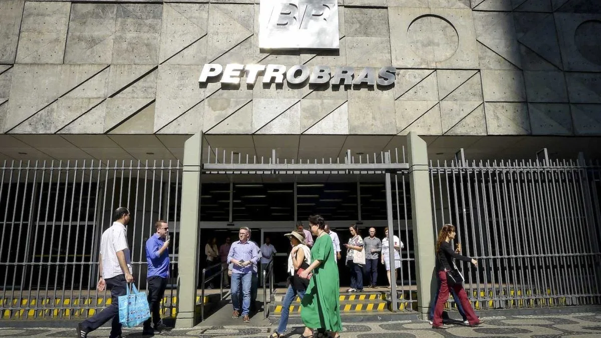Petrobras nega impacto na Foz, mas MPF pede suspensão