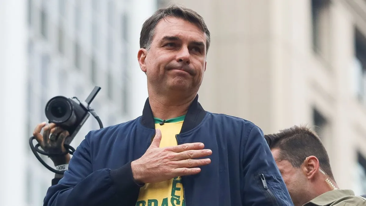 Flávio promete pragmatismo com China