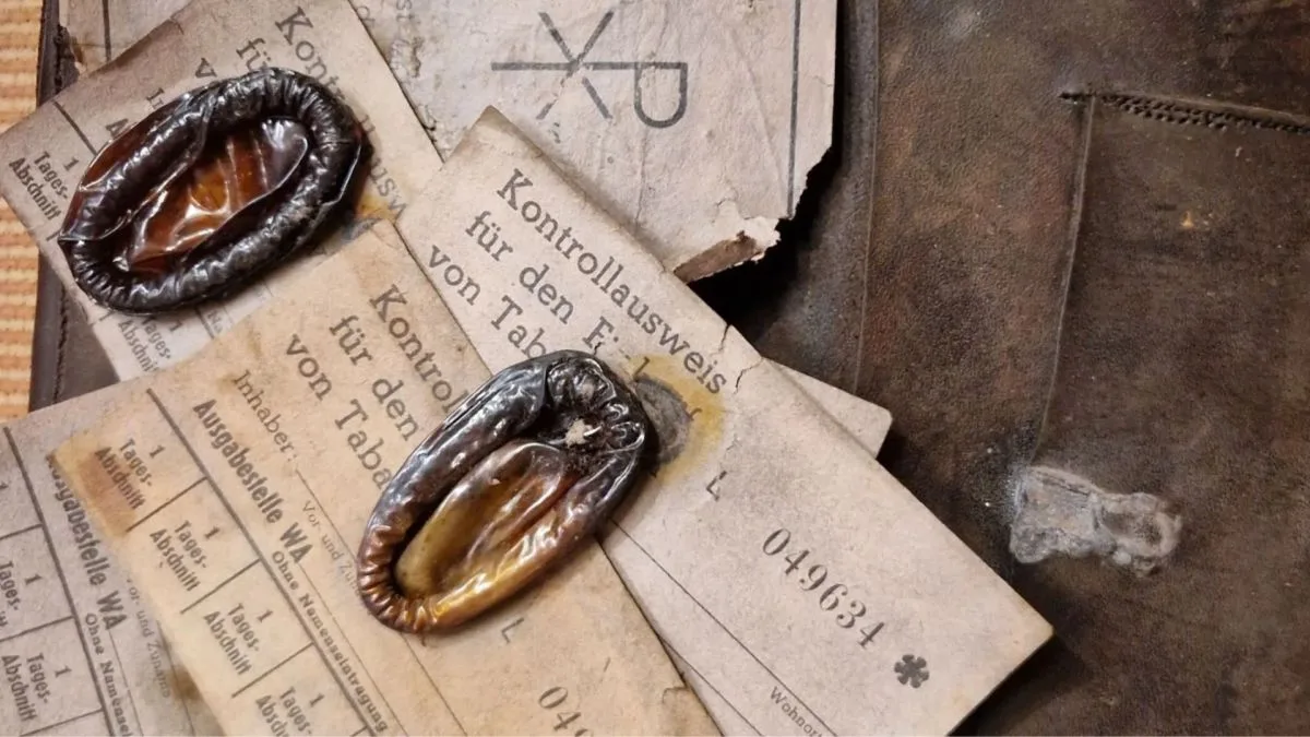 Preservativos nazistas viram atração em museu