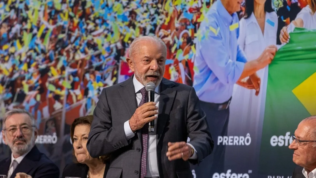 Lula critica home office e promete briga com agências