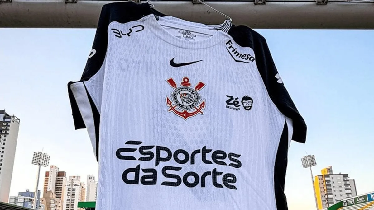 Fatal Model oferece R$ 120 mi para patrocinar Corinthians