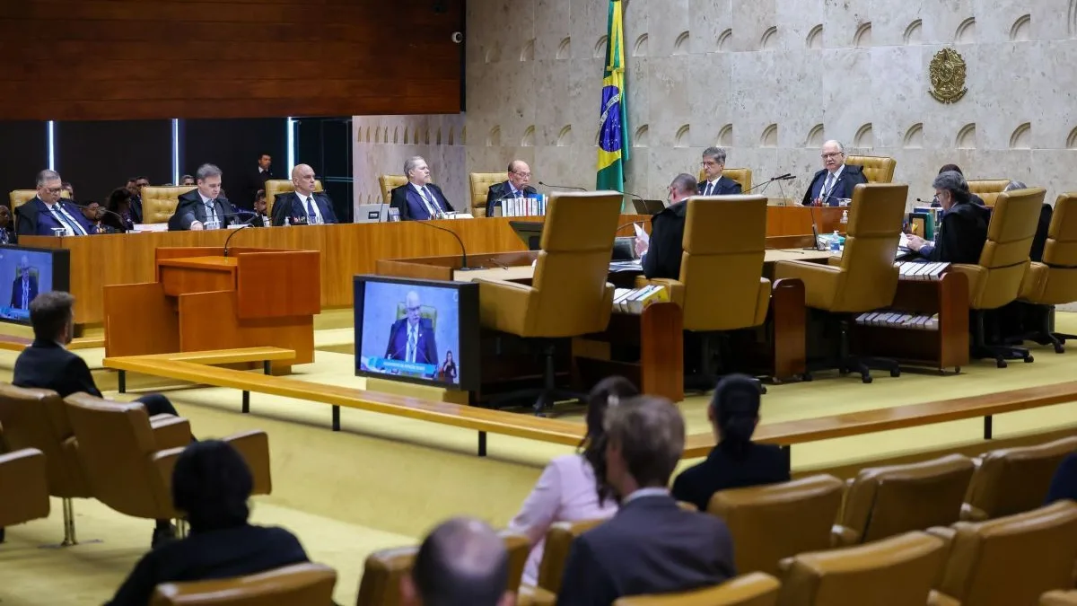 Guerra no STF arrasta Tribunal Eleitoral para crise