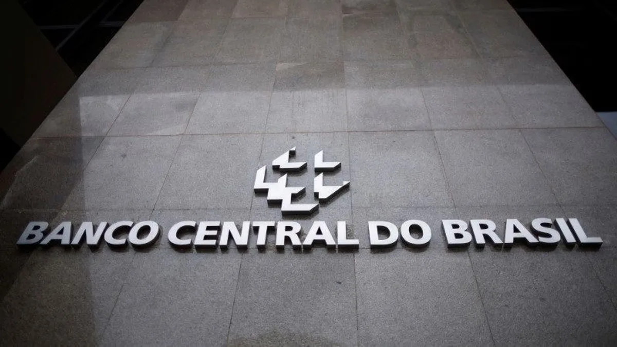 Inadimplência bate recorde e atinge 5,04% em agosto