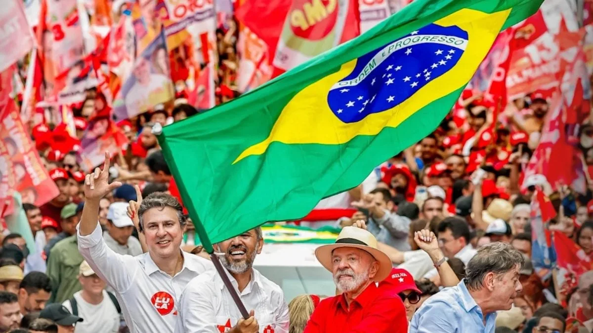 Campanha de Lula intensifica caça a indecisos