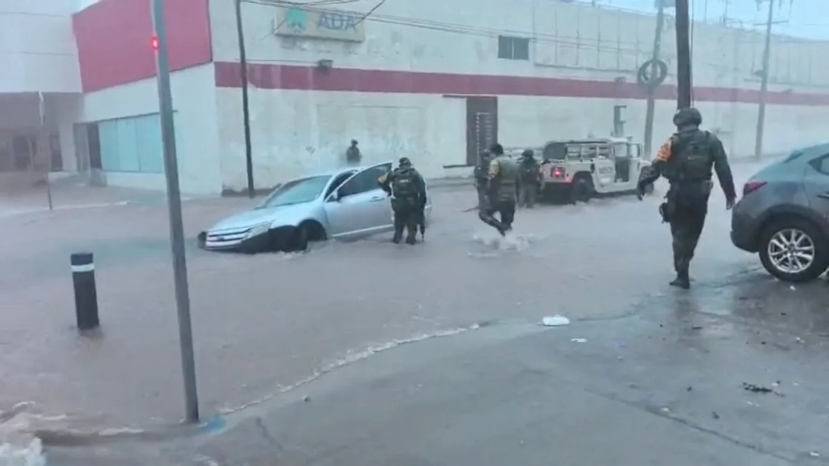 Furacão Polo atinge o México pela segunda vez