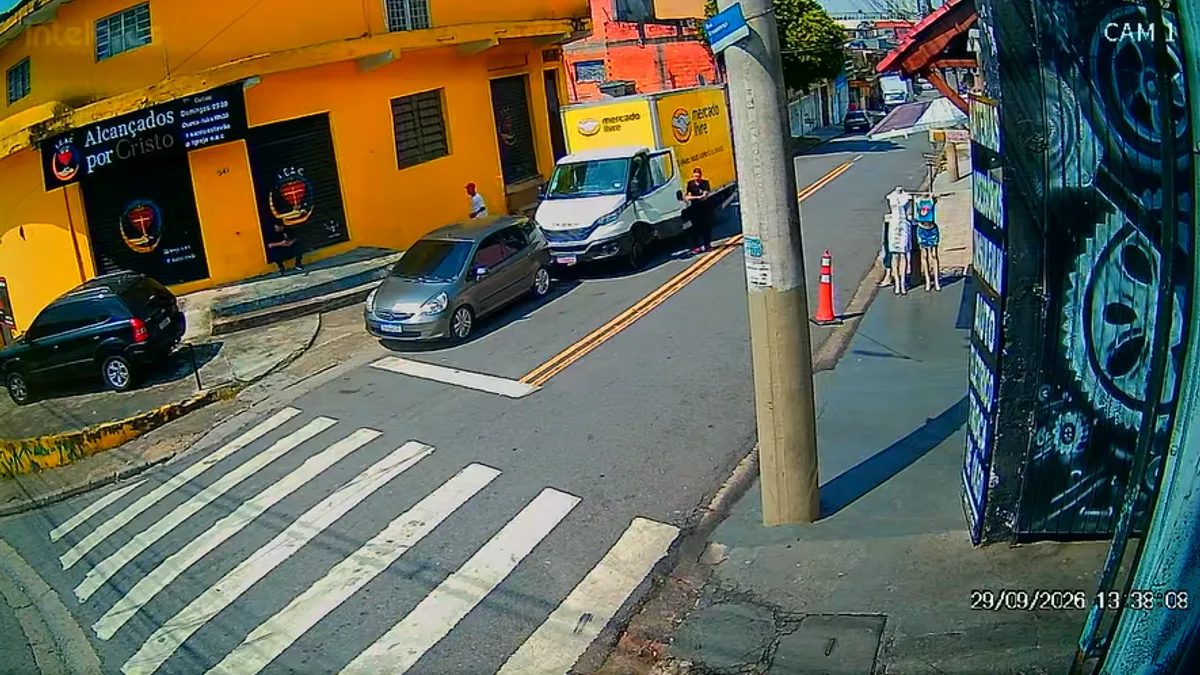 PM prende suspeito de roubo de carga em Carapicuíba