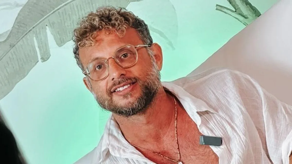 Ex-membro do Opus Dei relata 'cura gay' e abusos em série