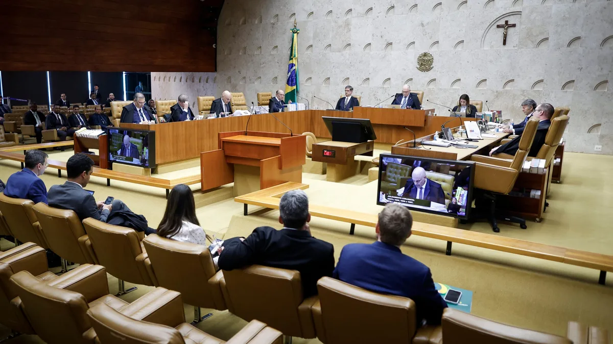 STF julga reajuste de planos de saúde para idosos