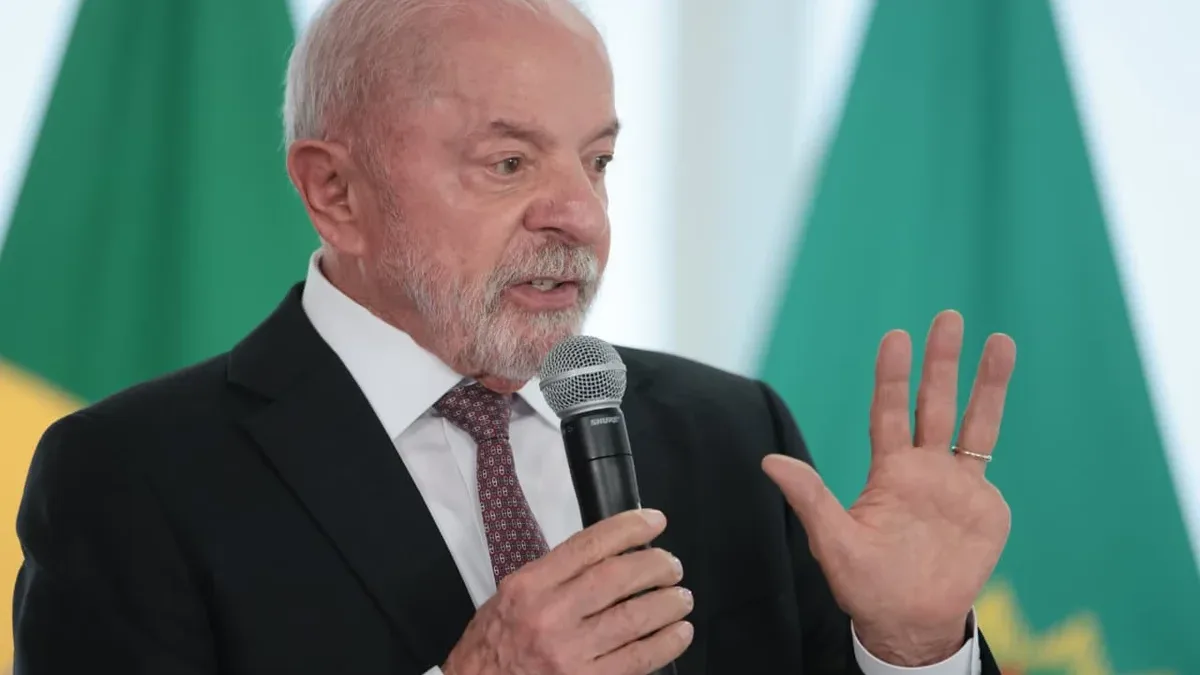 Lula facilita afastamento remunerado para vítimas de violência