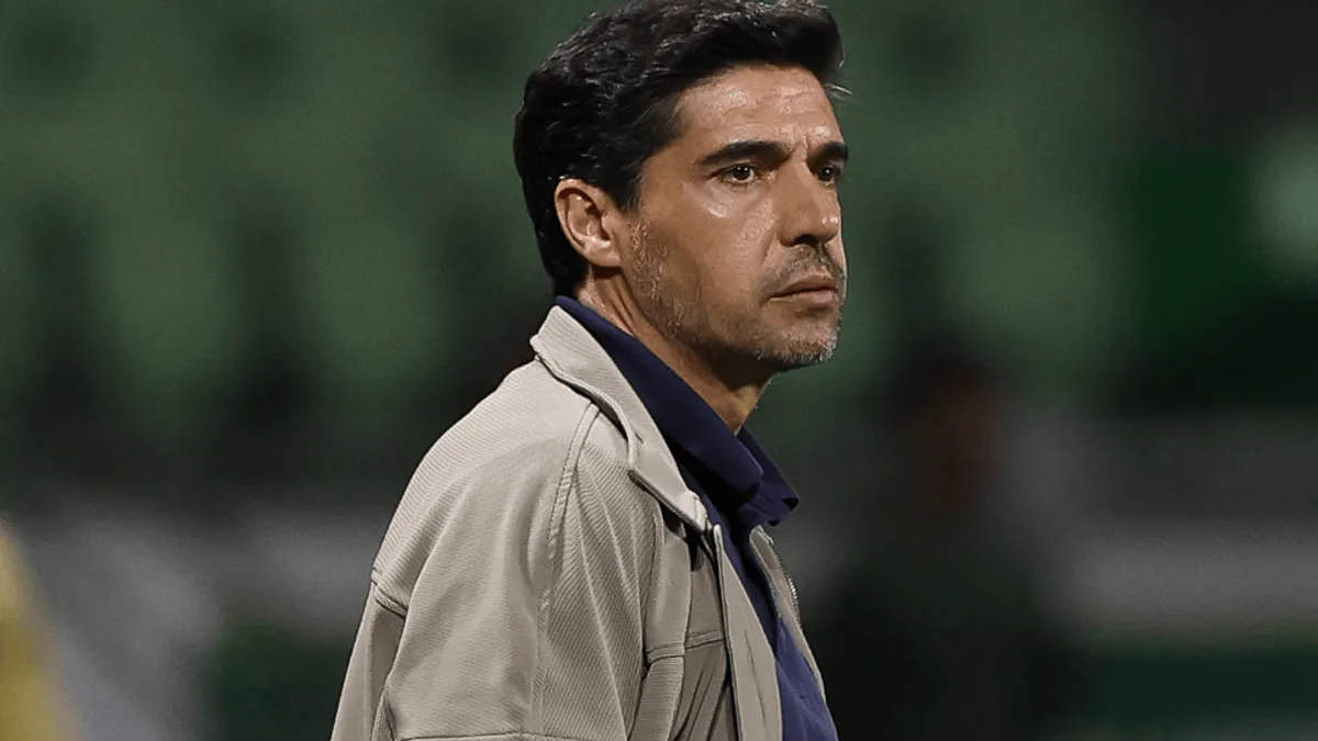 Conmebol suspende Abel Ferreira por um jogo