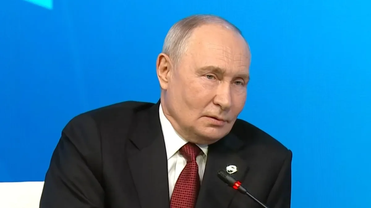 Putin acusa Ocidente de erguer nova Cortina de Ferro