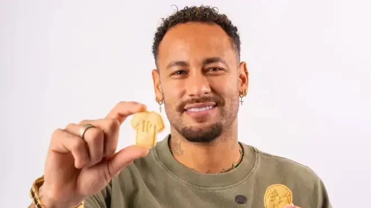 Neymar lança linha de biscoitos e brinquedos colecionáveis