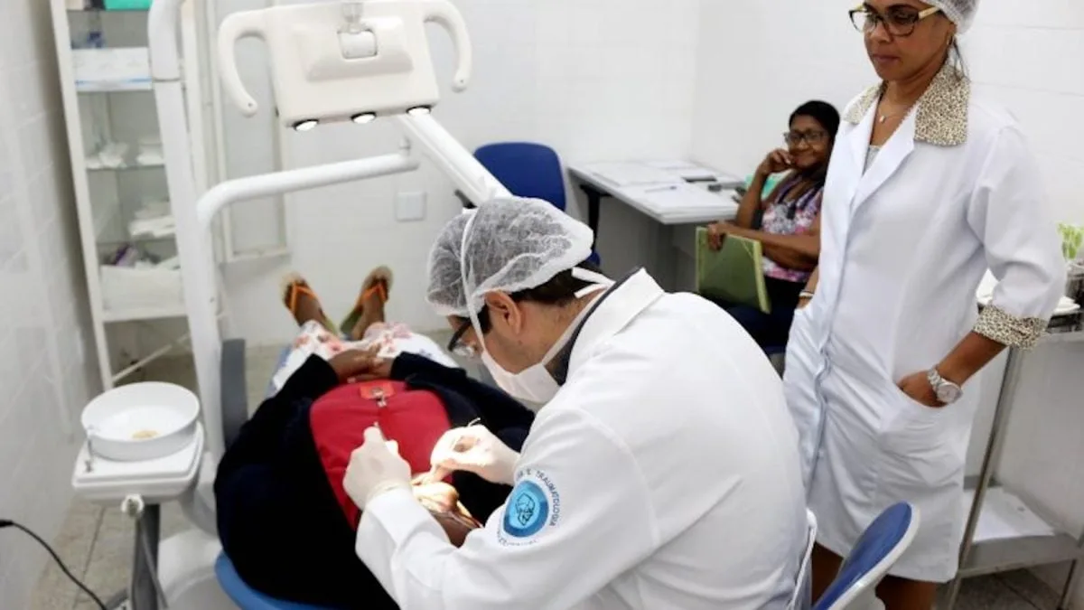 PL propõe piso de R$ 3.624 para auxiliares de saúde