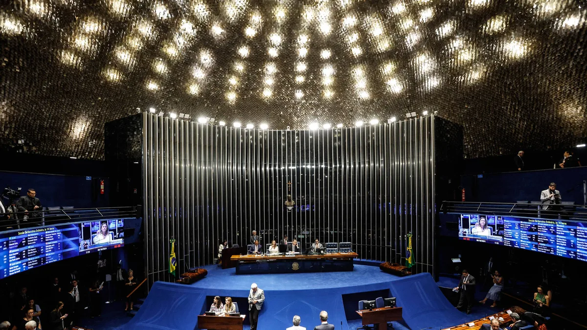 Onze candidatos disputam vagas do DF ao Senado