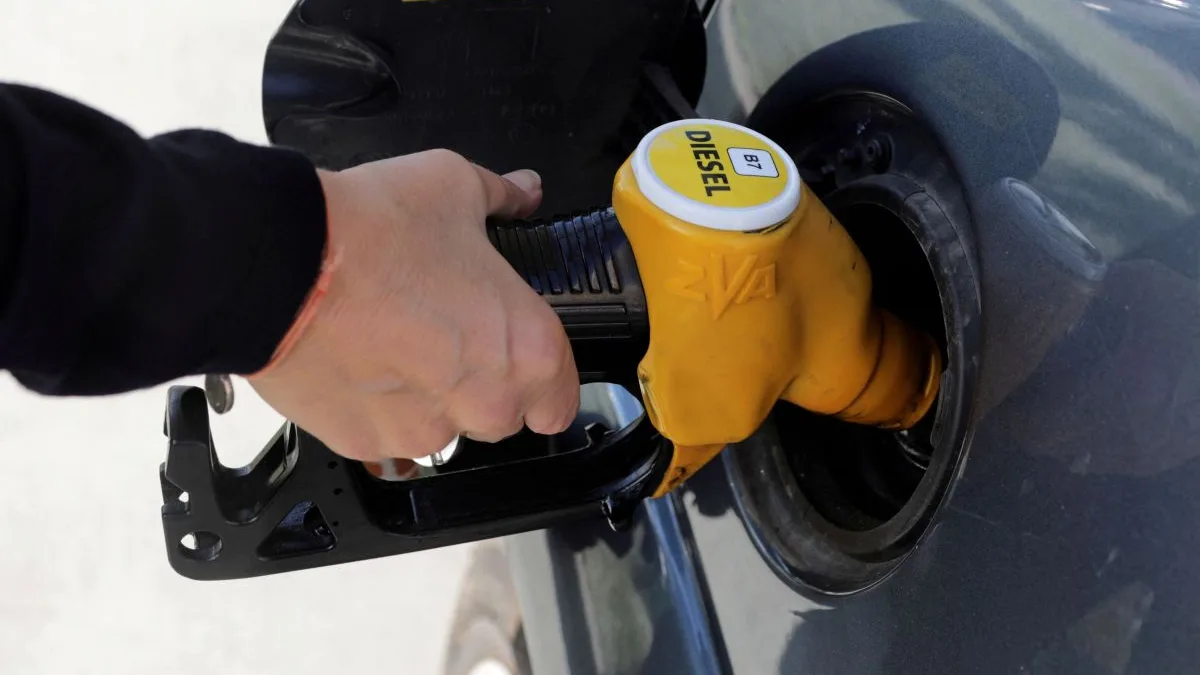 Trump assina ordem para cortar preço do diesel